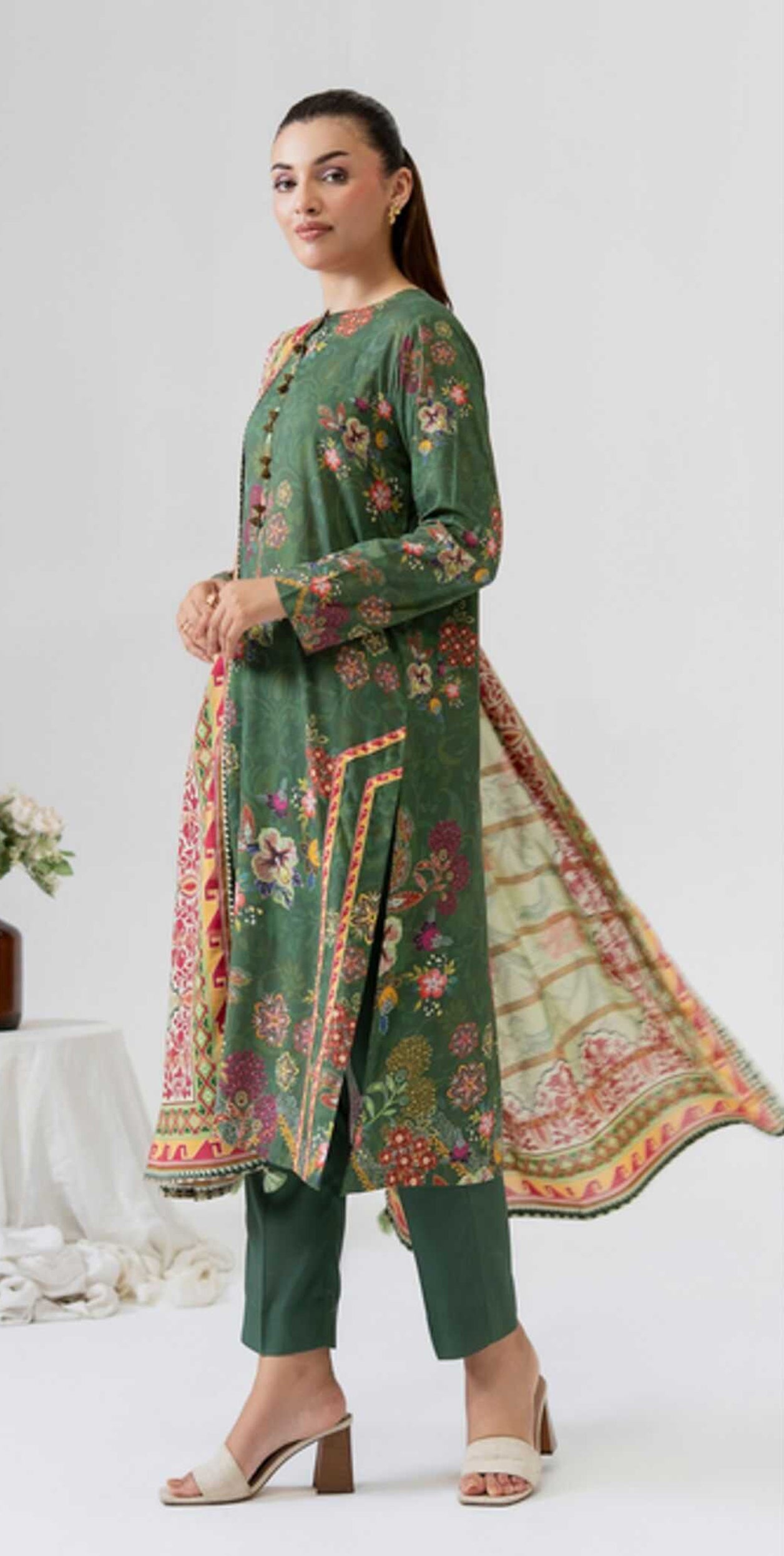 Linen Unstich 3 Piece Suit