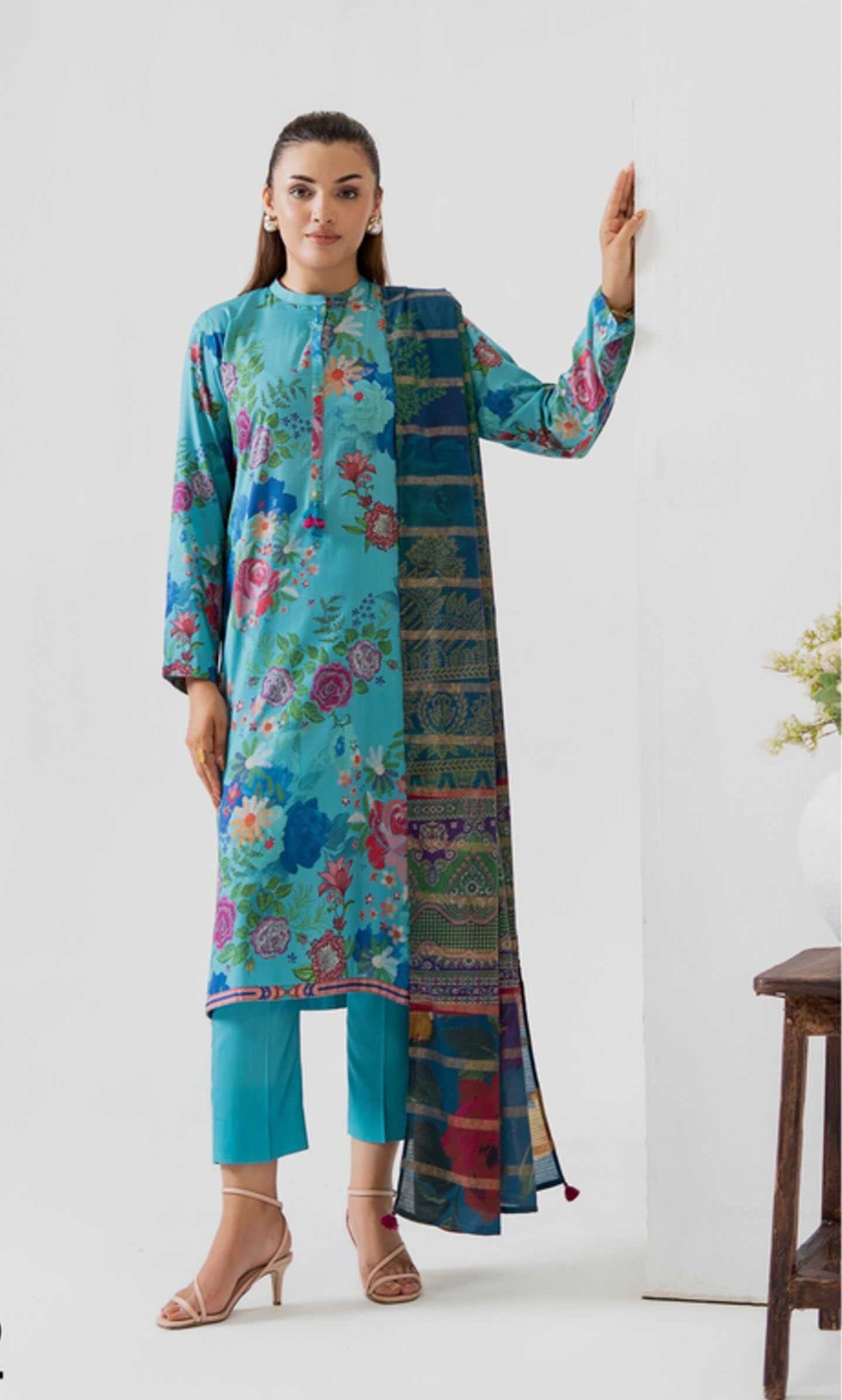 Linen Unstich 3 Piece Suit